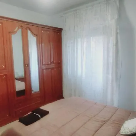아파트 Comodo A Tutti Servizi *