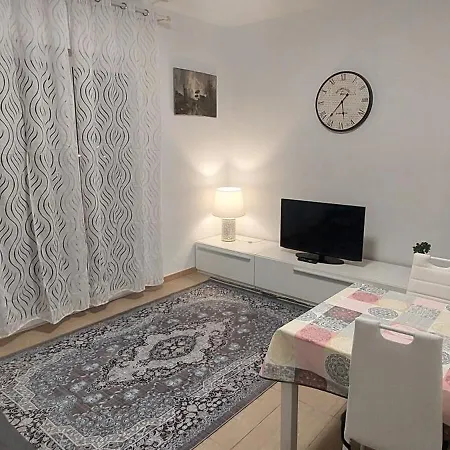 Comodo A Tutti Servizi 아파트